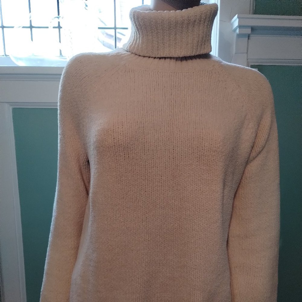 Kate Hill Lush Rich Cream Turtleneck Sweater Size Medium